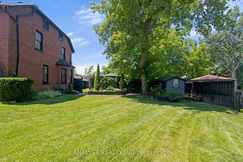Photo 2 at 20 King Street S, Cookstown, Innisfil