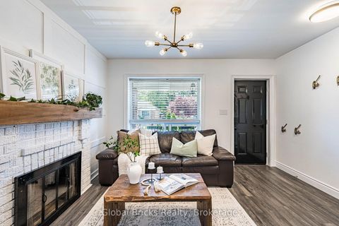 Photo 10 at 19 Elward Boulevard, Oakridge, Toronto