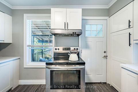 Photo 14 at 19 Elward Boulevard, Oakridge, Toronto