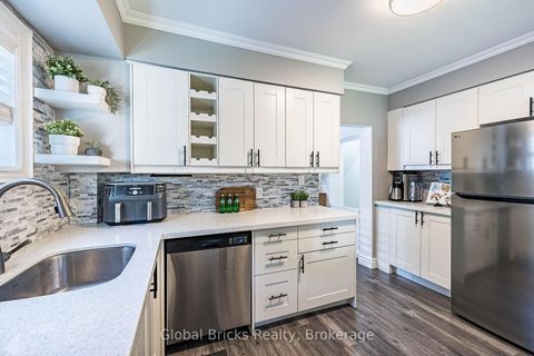 Photo 18 at 19 Elward Boulevard, Oakridge, Toronto