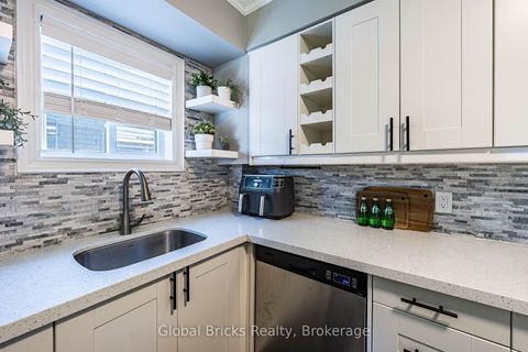 Photo 19 at 19 Elward Boulevard, Oakridge, Toronto