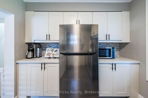 Photo 21 at 19 Elward Boulevard, Oakridge, Toronto