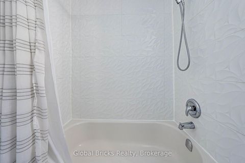 Photo 22 at 19 Elward Boulevard, Oakridge, Toronto