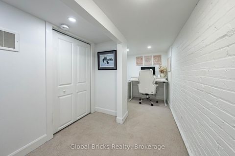 Photo 24 at 19 Elward Boulevard, Oakridge, Toronto