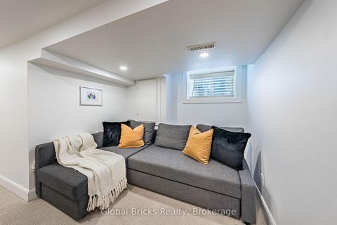 Photo 26 at 19 Elward Boulevard, Oakridge, Toronto