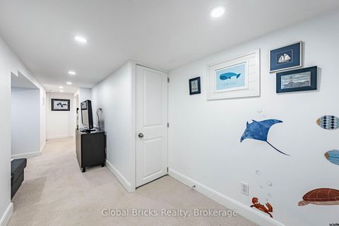 Photo 28 at 19 Elward Boulevard, Oakridge, Toronto
