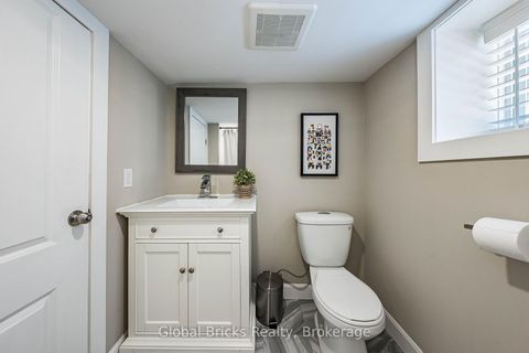 Photo 31 at 19 Elward Boulevard, Oakridge, Toronto