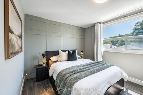 Photo 35 at 19 Elward Boulevard, Oakridge, Toronto
