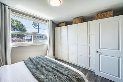 Photo 38 at 19 Elward Boulevard, Oakridge, Toronto