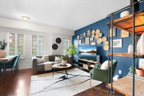 Photo 1 at Th92 - 9 Windermere Avenue, Swansea, Toronto