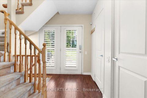 Photo 10 at Th92 - 9 Windermere Avenue, Swansea, Toronto