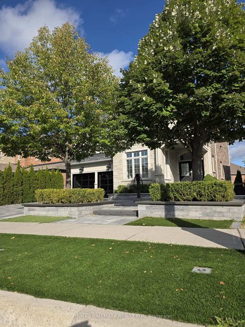 Photo 4 at 1135 Cenotaph Boulevard, Wyndham, Newmarket