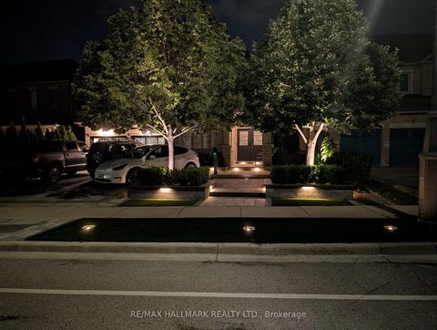 Photo 6 at 1135 Cenotaph Boulevard, Wyndham, Newmarket