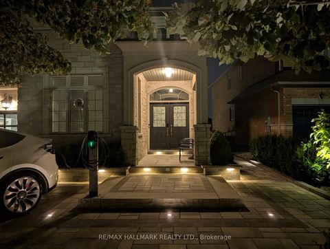 Photo 7 at 1135 Cenotaph Boulevard, Wyndham, Newmarket