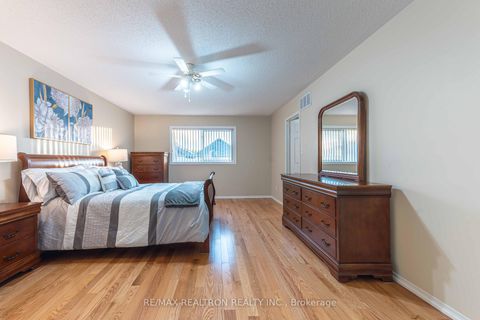 Photo 19 at 41 Lax Avenue, Central, Ajax