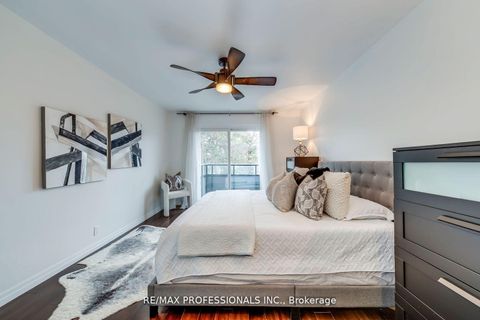 Photo 19 at 51 - 4345 Bloor Street W, Markland Wood, Toronto
