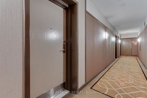 Photo 7 at 504 - 77 Harbour Square, Waterfront Communities C1, Toronto