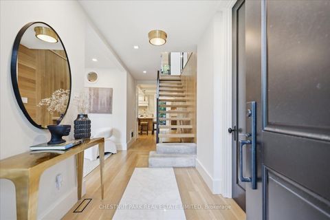 Photo 2 at 310 Bessborough Drive, Leaside, Toronto