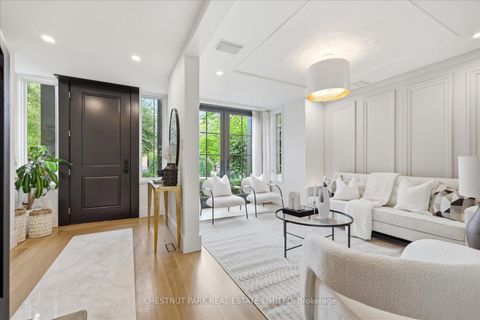 Photo 4 at 310 Bessborough Drive, Leaside, Toronto