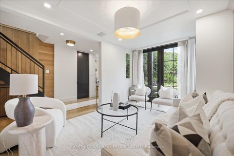 Photo 5 at 310 Bessborough Drive, Leaside, Toronto
