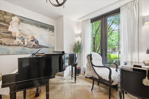 Photo 10 at 310 Bessborough Drive, Leaside, Toronto