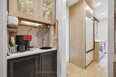 Photo 16 at 310 Bessborough Drive, Leaside, Toronto