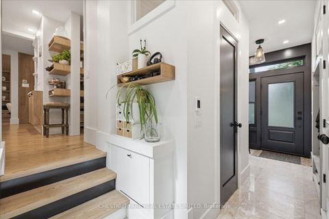 Photo 18 at 310 Bessborough Drive, Leaside, Toronto