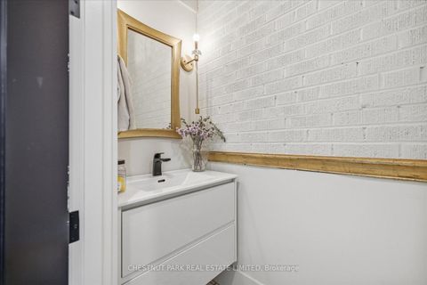 Photo 20 at 310 Bessborough Drive, Leaside, Toronto