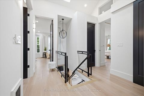 Photo 23 at 310 Bessborough Drive, Leaside, Toronto