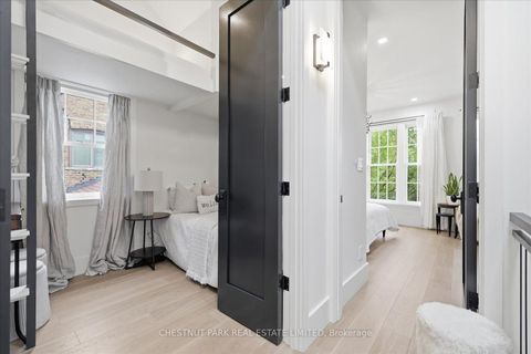 Photo 24 at 310 Bessborough Drive, Leaside, Toronto