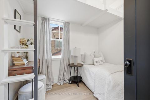 Photo 25 at 310 Bessborough Drive, Leaside, Toronto