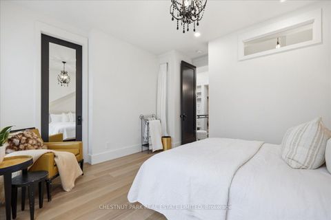 Photo 27 at 310 Bessborough Drive, Leaside, Toronto