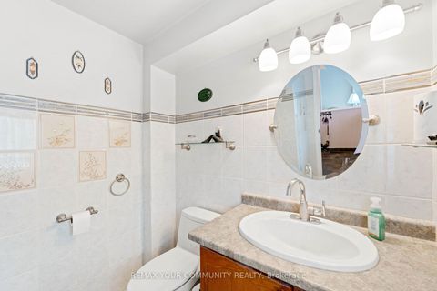 Photo 12 at 78 Annamaria Drive, Keswick North, Georgina