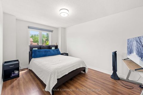 Photo 15 at 78 Annamaria Drive, Keswick North, Georgina