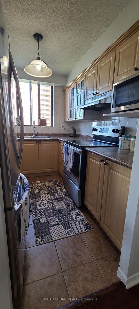 Photo 11 at 405 - 10 TAPSCOTT Road, Malvern, Toronto