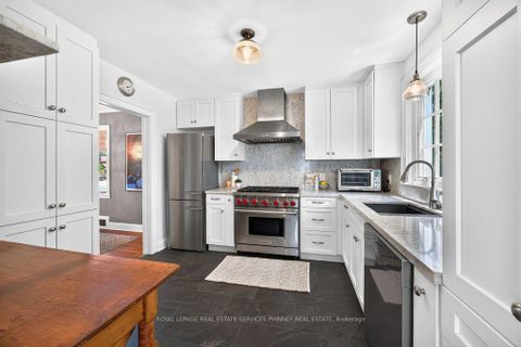 Photo 8 at 3947 Bloor Street W, City Centre West, Toronto