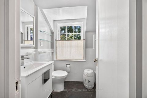 Photo 18 at 3947 Bloor Street W, City Centre West, Toronto