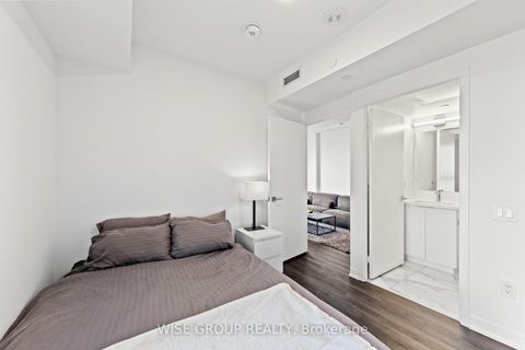 Photo 5 at 915 - 500 Wilson Avenue, Clanton Park, Toronto