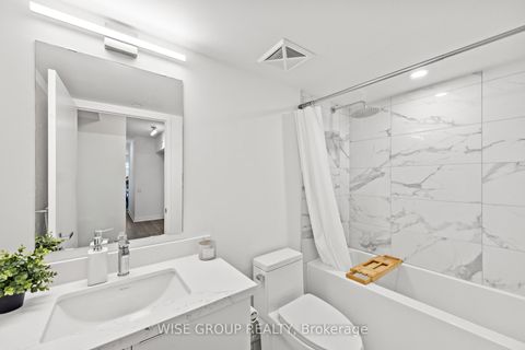 Photo 9 at 915 - 500 Wilson Avenue, Clanton Park, Toronto