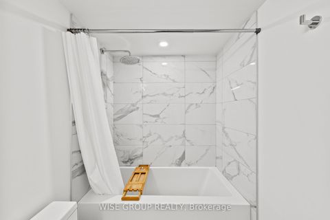 Photo 13 at 915 - 500 Wilson Avenue, Clanton Park, Toronto