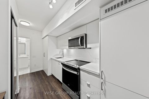 Photo 18 at 915 - 500 Wilson Avenue, Clanton Park, Toronto
