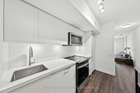Photo 19 at 915 - 500 Wilson Avenue, Clanton Park, Toronto