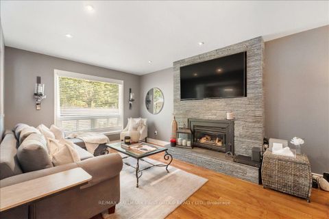 Photo 13 at 15 Polo Place, Rouge E11, Toronto