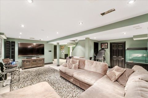 Photo 25 at 15 Polo Place, Rouge E11, Toronto