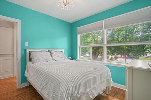Photo 15 at 14 Mossford Court, Rosethorn, Toronto