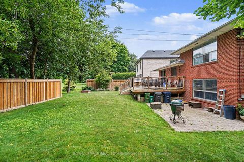 Photo 23 at 14 Mossford Court, Rosethorn, Toronto