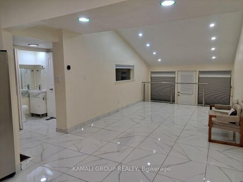 Photo 3 at 209 - 262 John Garland Boulevard, Clairville, Toronto