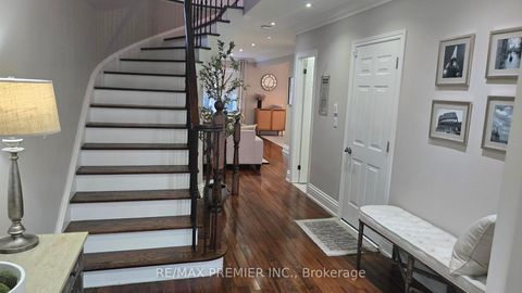 Photo 1 at 178 Buena Vista Drive, Sonoma Heights, Vaughan