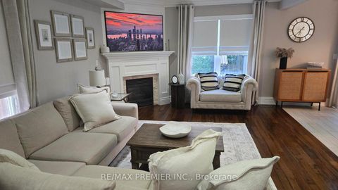Photo 2 at 178 Buena Vista Drive, Sonoma Heights, Vaughan