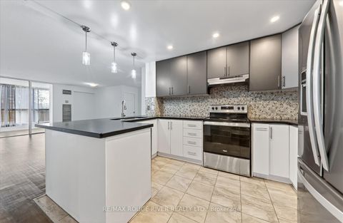 Photo 9 at 309 - 8 Silver Bell Grove, Malvern, Toronto